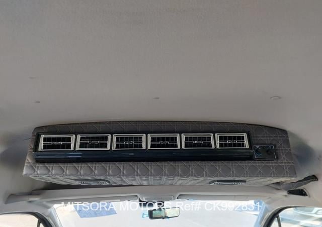 
								2023 TOYOTA HIACE COMMUTER full									