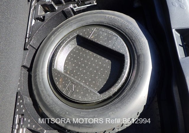 
								2018 TOYOTA C-HR HYBRID G LED EDITION full									