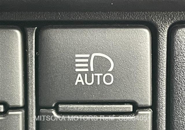 
								2017 TOYOTA NOAH full									