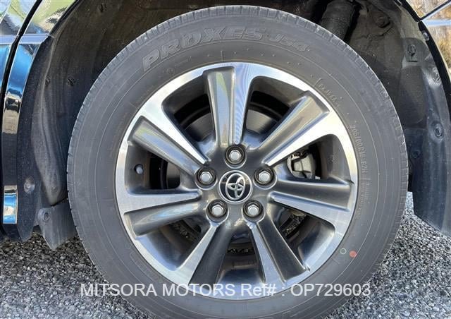 
								2020 TOYOTA VOXY full									