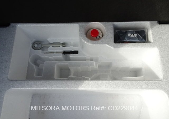 
								2023 HONDA FIT HONDA SENSING full									