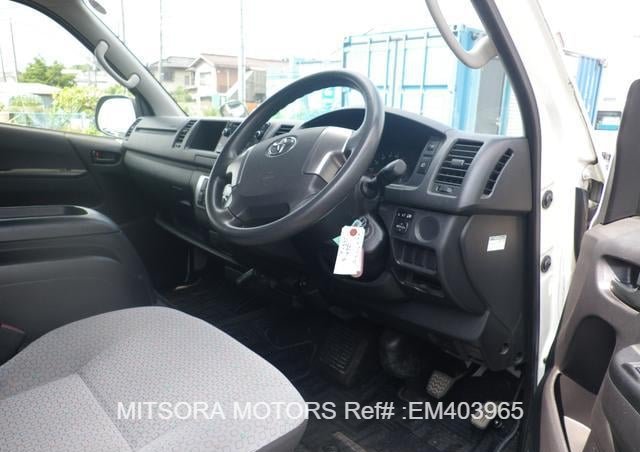 2014 TOYOTA HIACE COMMUTER
