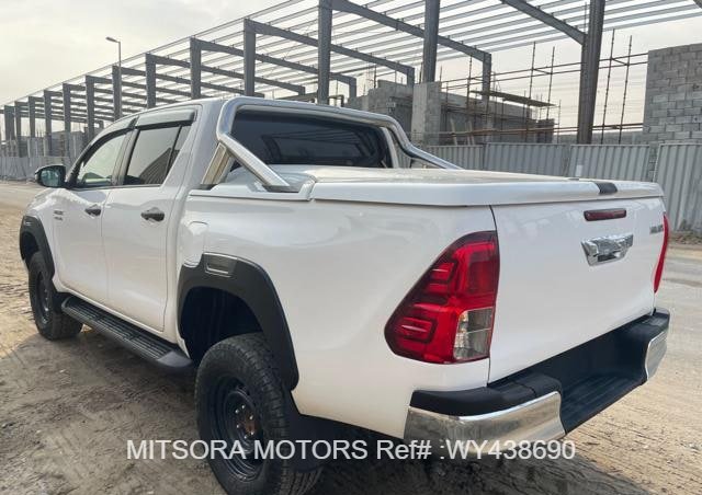 2020 TOYOTA HILUX