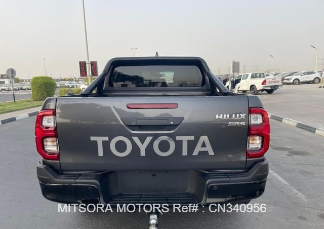 2024 TOYOTA HILUX DUAL CABIN PICKUP
