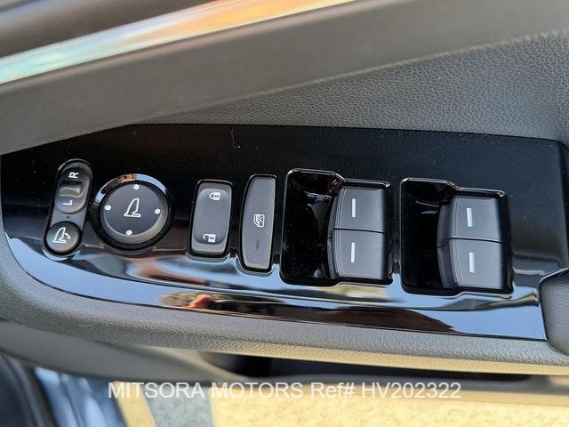 
								2023 HONDA VEZEL E:HEV Z full									