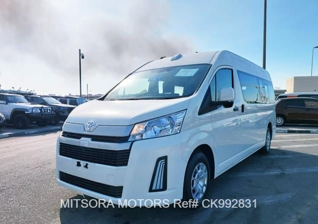 2023 TOYOTA HIACE COMMUTER