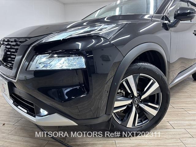 
								2023 NISSAN X-TRAIL G full									