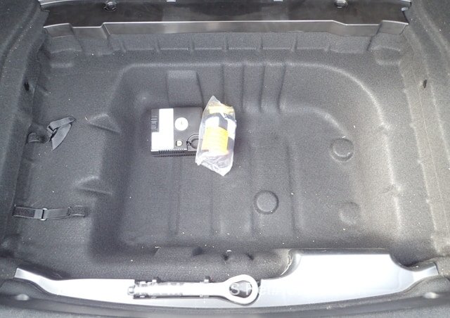 
								2017 MERCEDES-BENZ E-CLASS E200 AVANTGARDE full									