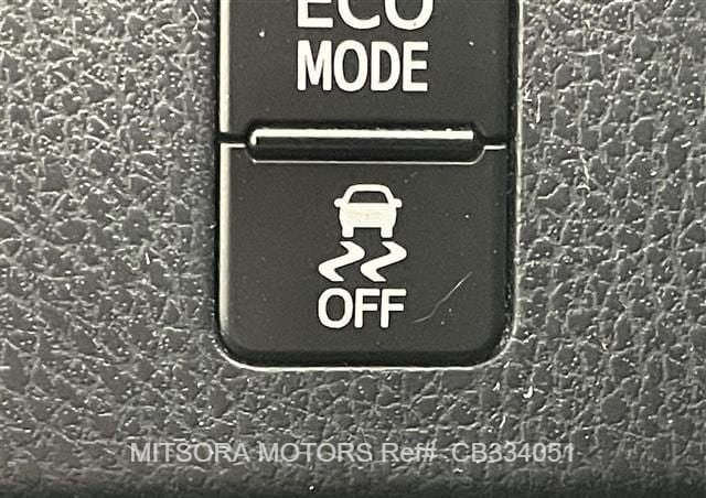 
								2017 TOYOTA NOAH full									