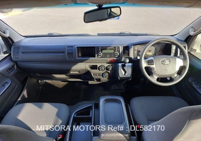 
								2014 TOYOTA HIACE COMMUTER full									