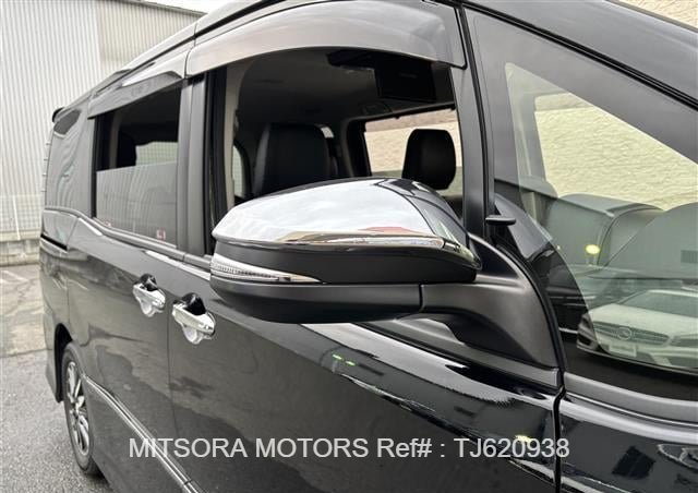 
								2015 TOYOTA VOXY full									