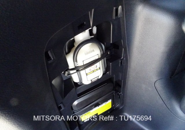 
								2021 TOYOTA VOXY ZS full									