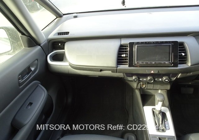 
								2023 HONDA FIT HONDA SENSING full									