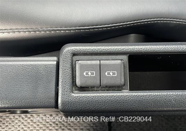 
								2025 TOYOTA NOAH full									