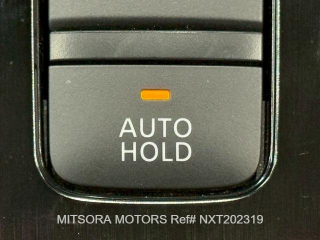 
								NISSAN X-TRAIL G E-4ORCE Grey full									