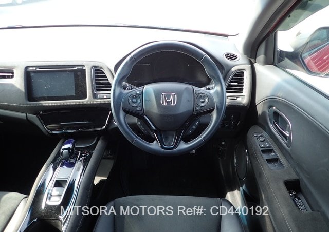
								2016 HONDA VEZEL RS HYBRID full									