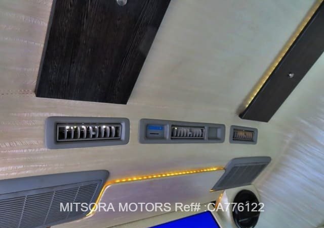 
								2013 TOYOTA HIACE VAN HIROOF AUTO (14 SEATER) full									