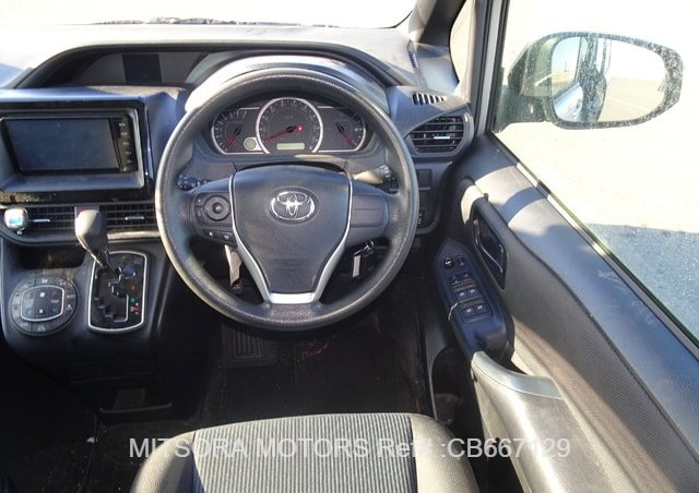 
								2016 TOYOTA NOAH X full									