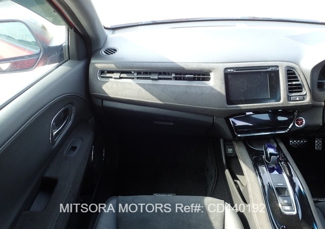 
								2016 HONDA VEZEL RS HYBRID full									