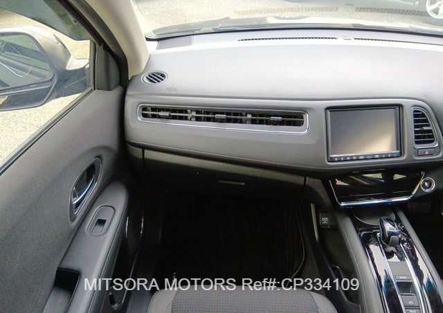 
								2020 HONDA VEZEL HYBRID X full									