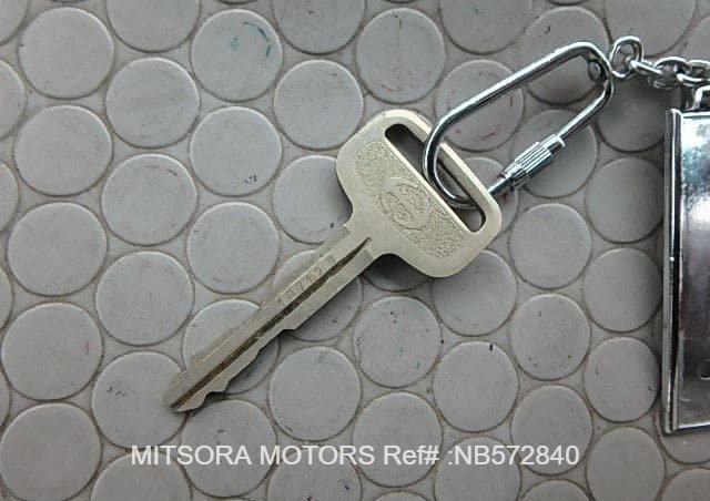 
								2005 HINO LIESSE II full									