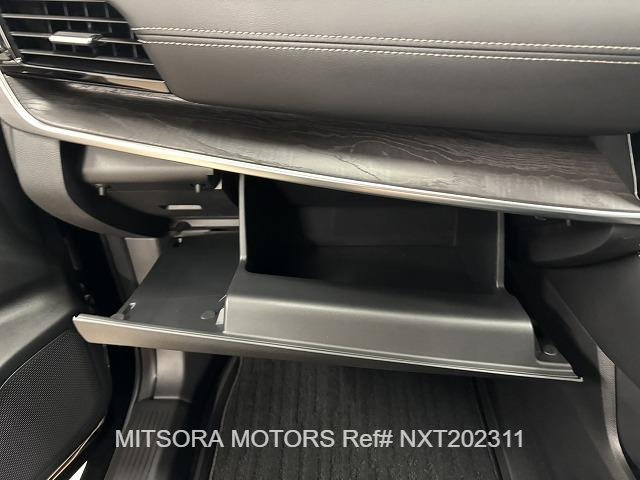 
								2023 NISSAN X-TRAIL G full									