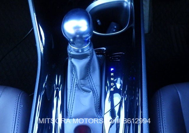 
								2018 TOYOTA C-HR HYBRID G LED EDITION full									