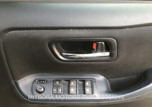 
								2015 TOYOTA NOAH G full									