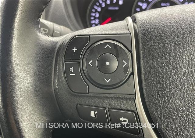 
								2017 TOYOTA NOAH full									