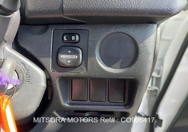 
								2015 TOYOTA HIACE COMMUTER full									