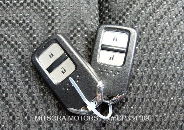 
								2020 HONDA VEZEL HYBRID X full									