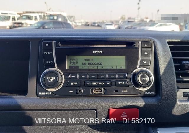 
								2014 TOYOTA HIACE COMMUTER full									