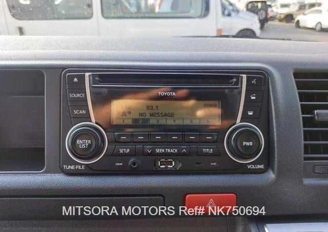 
								2015 TOYOTA HIACE COMMUTER full									