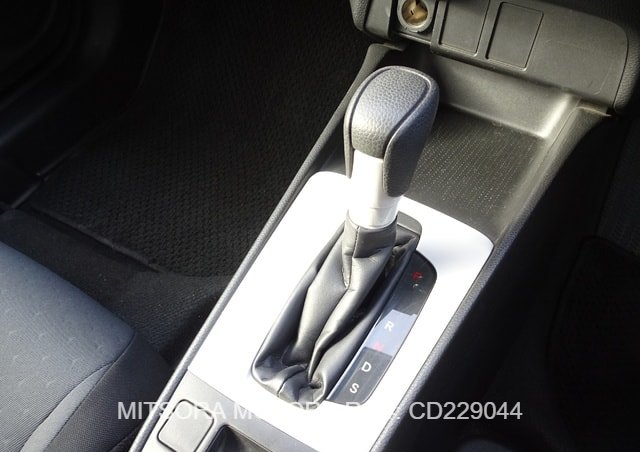 
								2023 HONDA FIT HONDA SENSING full									