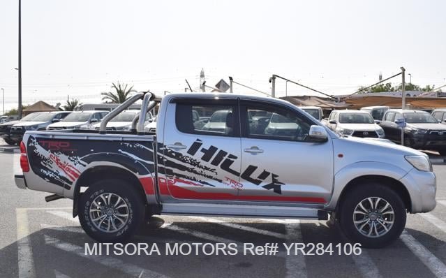 2014 TOYOTA HILUX
