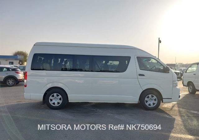 2015 TOYOTA HIACE COMMUTER