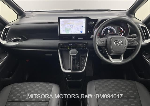 2024 TOYOTA VOXY PEARL