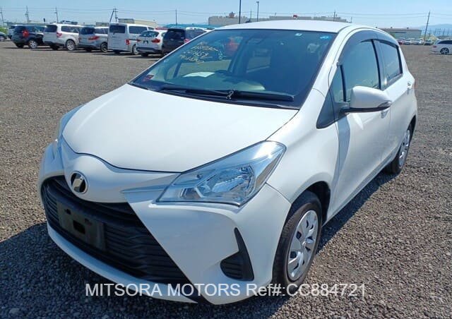 2017 TOYOTA VITZ F