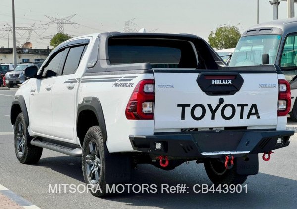 2023 TOYOTA HILUX