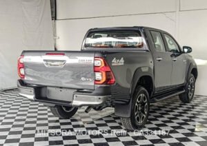 2025 TOYOTA HILUX 2.8