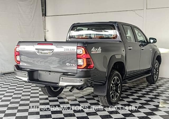 2025 TOYOTA HILUX 2.8