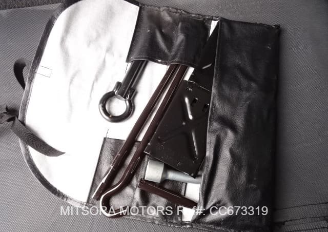 
								2019 TOYOTA HIACE COMMUTER 2.7GL full									