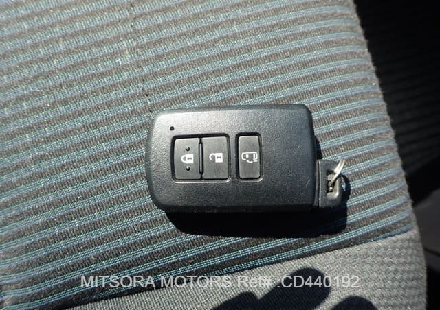 
								2021 TOYOTA NOAH X (4WD) full									