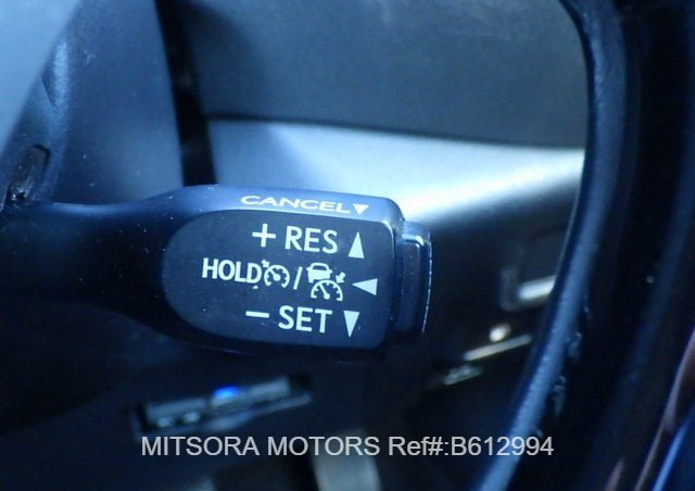 
								2018 TOYOTA C-HR HYBRID G LED EDITION full									