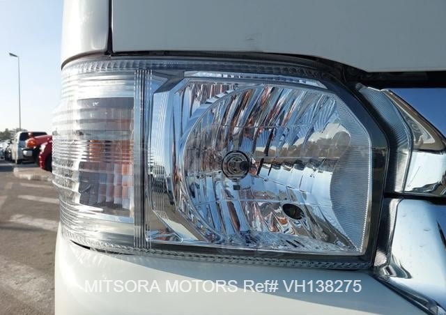 
								2015 TOYOTA HIACE COMMUTER full									