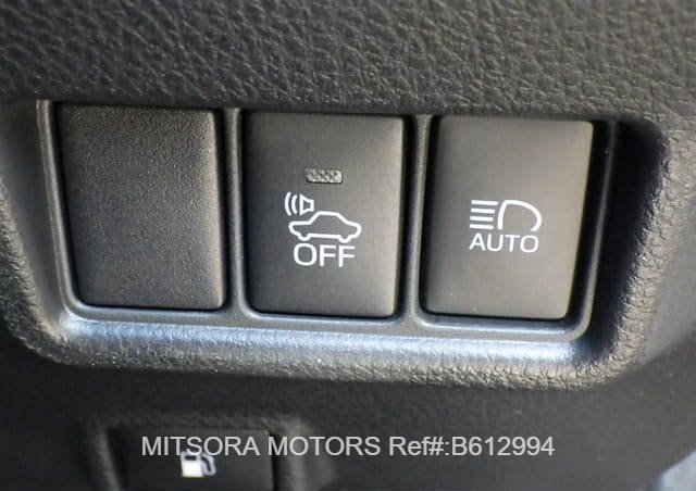 
								2018 TOYOTA C-HR HYBRID G LED EDITION full									