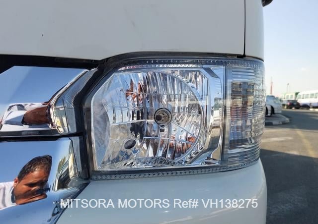 
								2015 TOYOTA HIACE COMMUTER full									