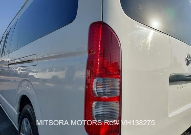 
								2015 TOYOTA HIACE COMMUTER full									