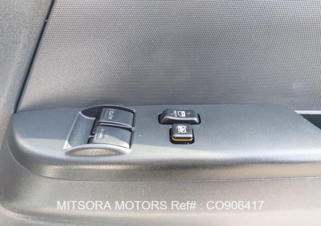 
								2015 TOYOTA HIACE COMMUTER full									