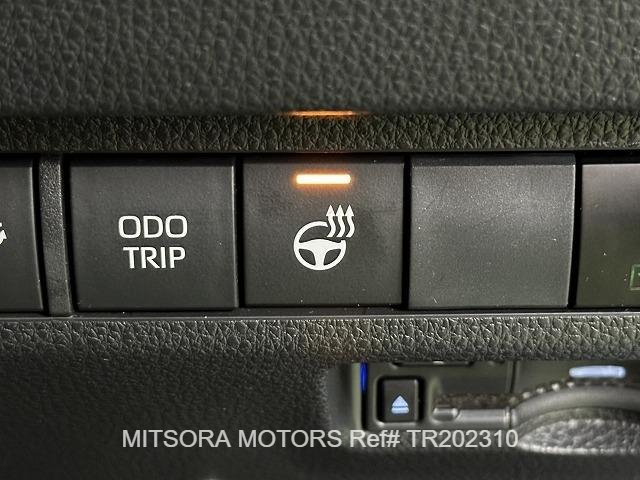 
								2023 TOYOTA RAV4 HYBRID ADVENTURE full									